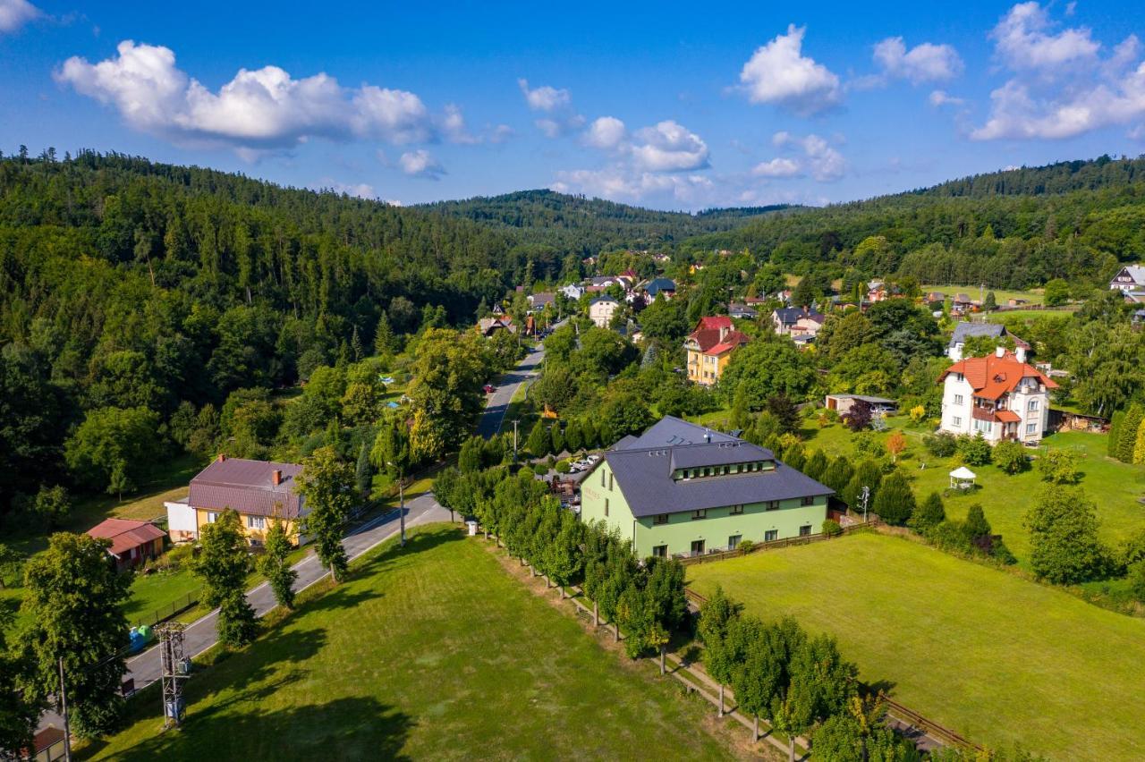 Hotel Hermes Krnov Esterno foto