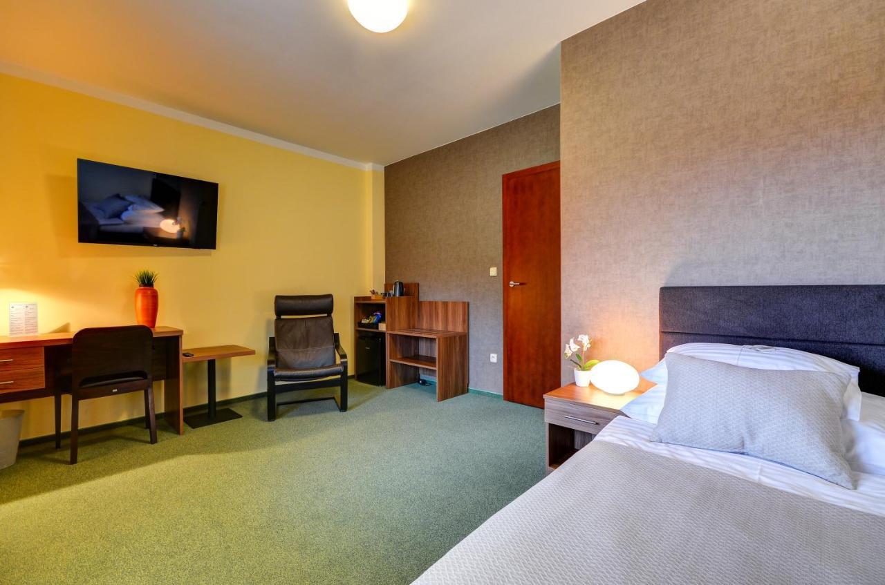 Hotel Hermes Krnov Esterno foto