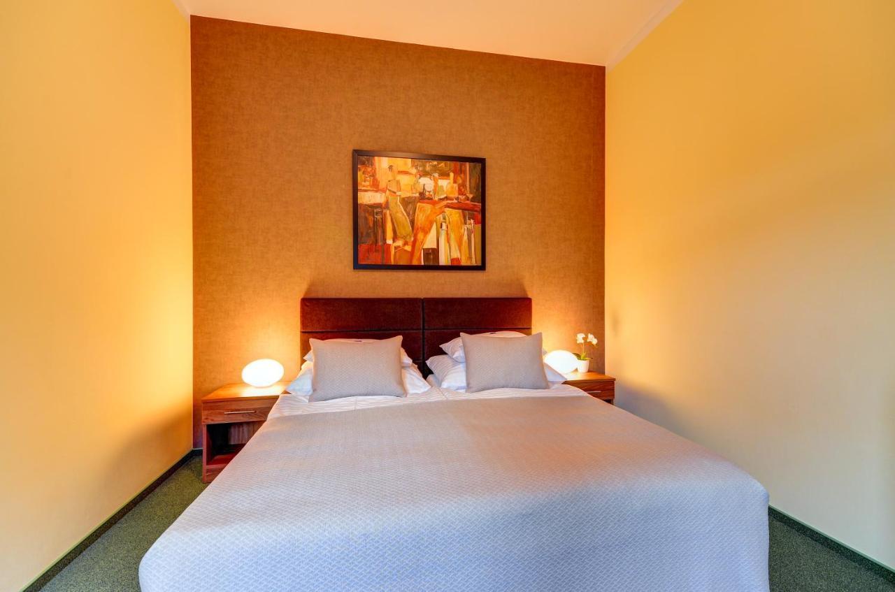 Hotel Hermes Krnov Esterno foto