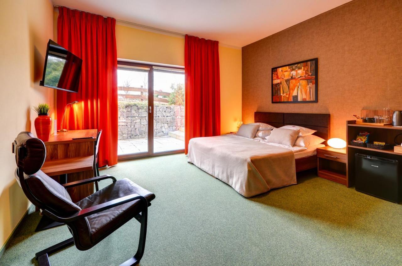 Hotel Hermes Krnov Esterno foto