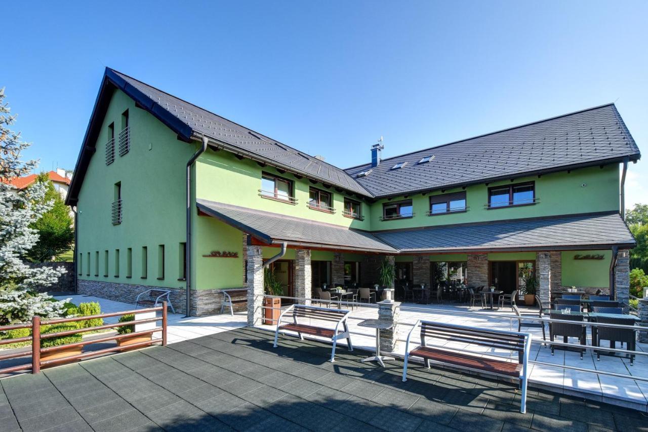Hotel Hermes Krnov Esterno foto